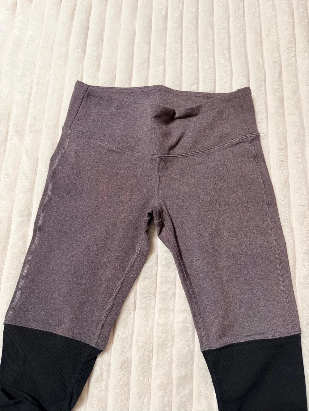 Alo Yoga Goddess Legging | Size Medium ?